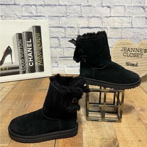 Women's Black Shearling Boots